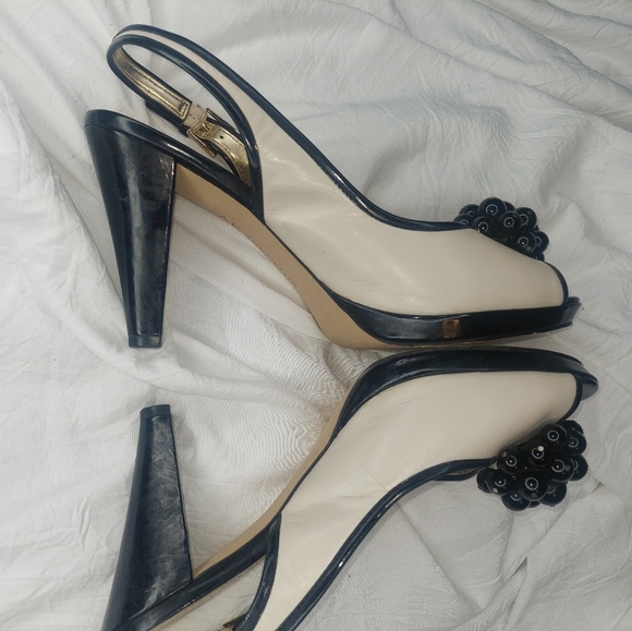 Elegant black pearl strap cream heels. - Picture 2 of 5